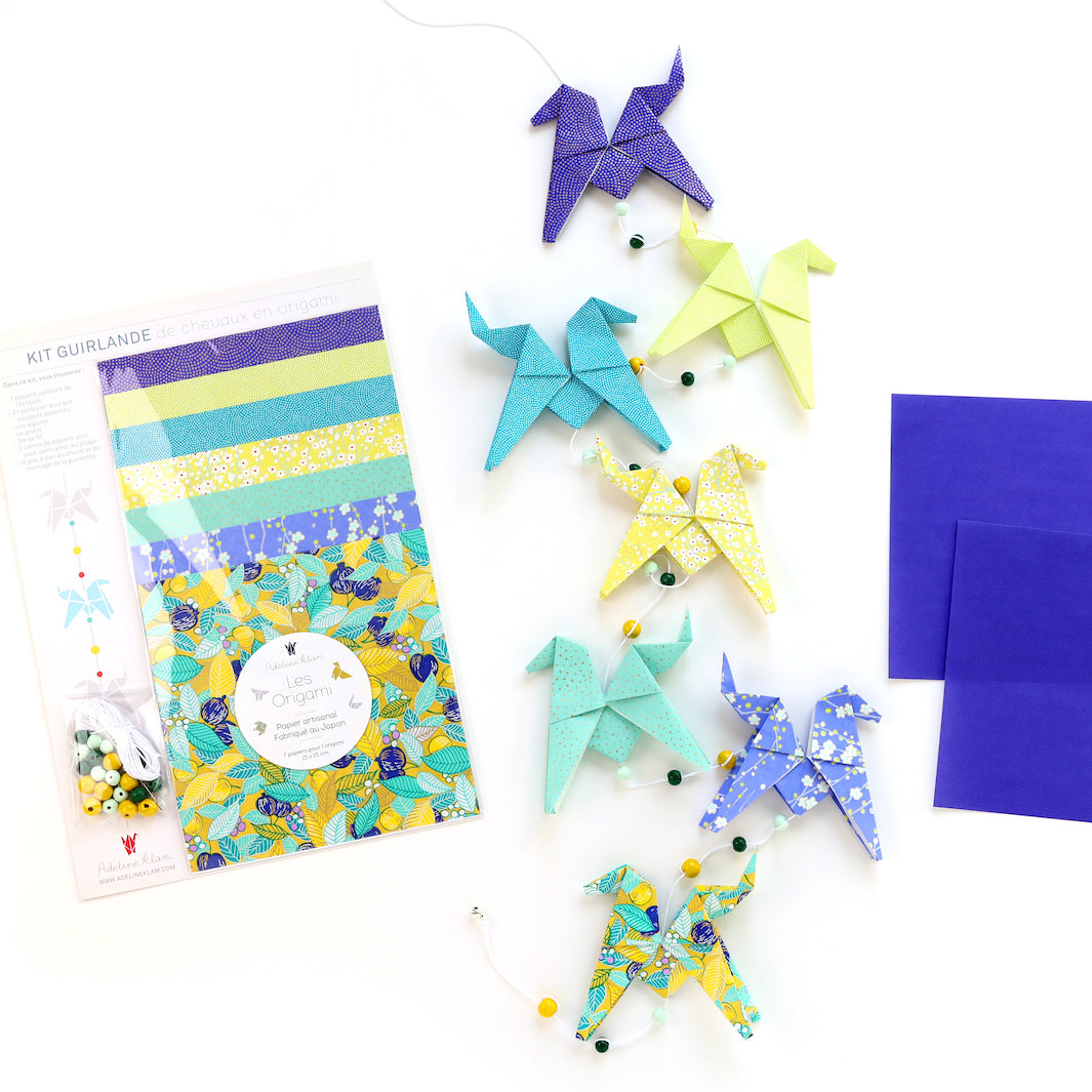 Kit Guirlande de Chevaux en origami - Jaune, Vert d'Eau et Bleu Nuit  - Citronnier - U4