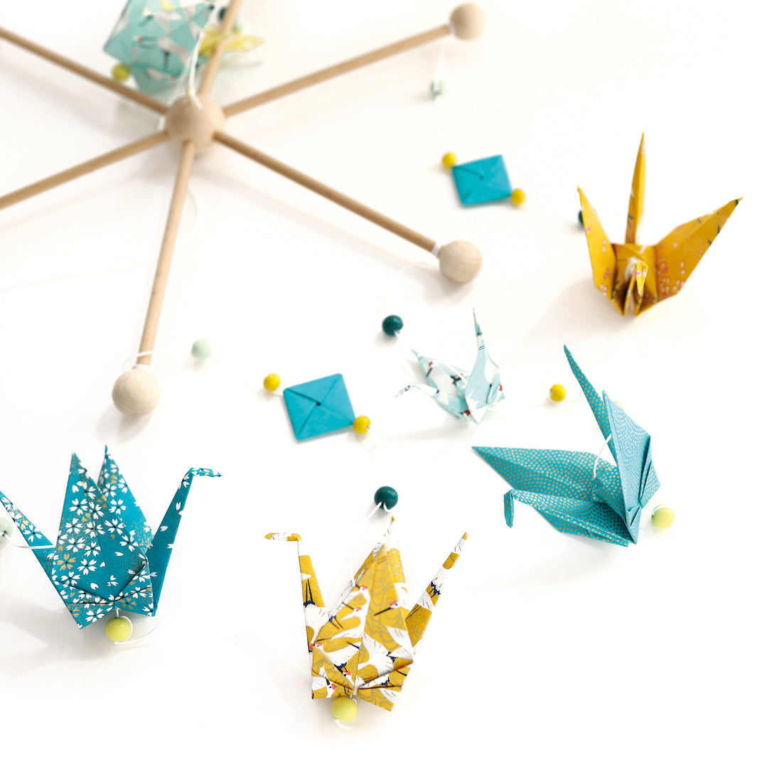 DIY Le porte-baguettes « koinobori » en origami – Adeline Klam