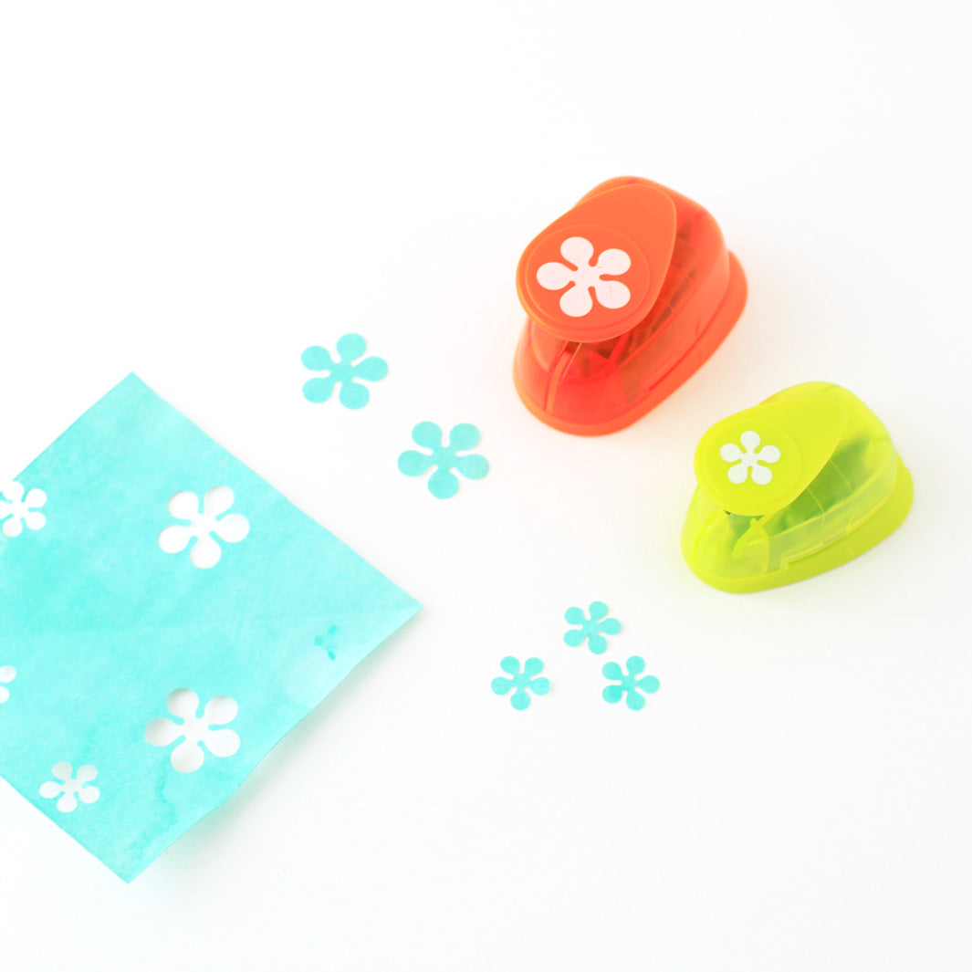 Pistil Punch - Small Round Flower - 16mm (green)