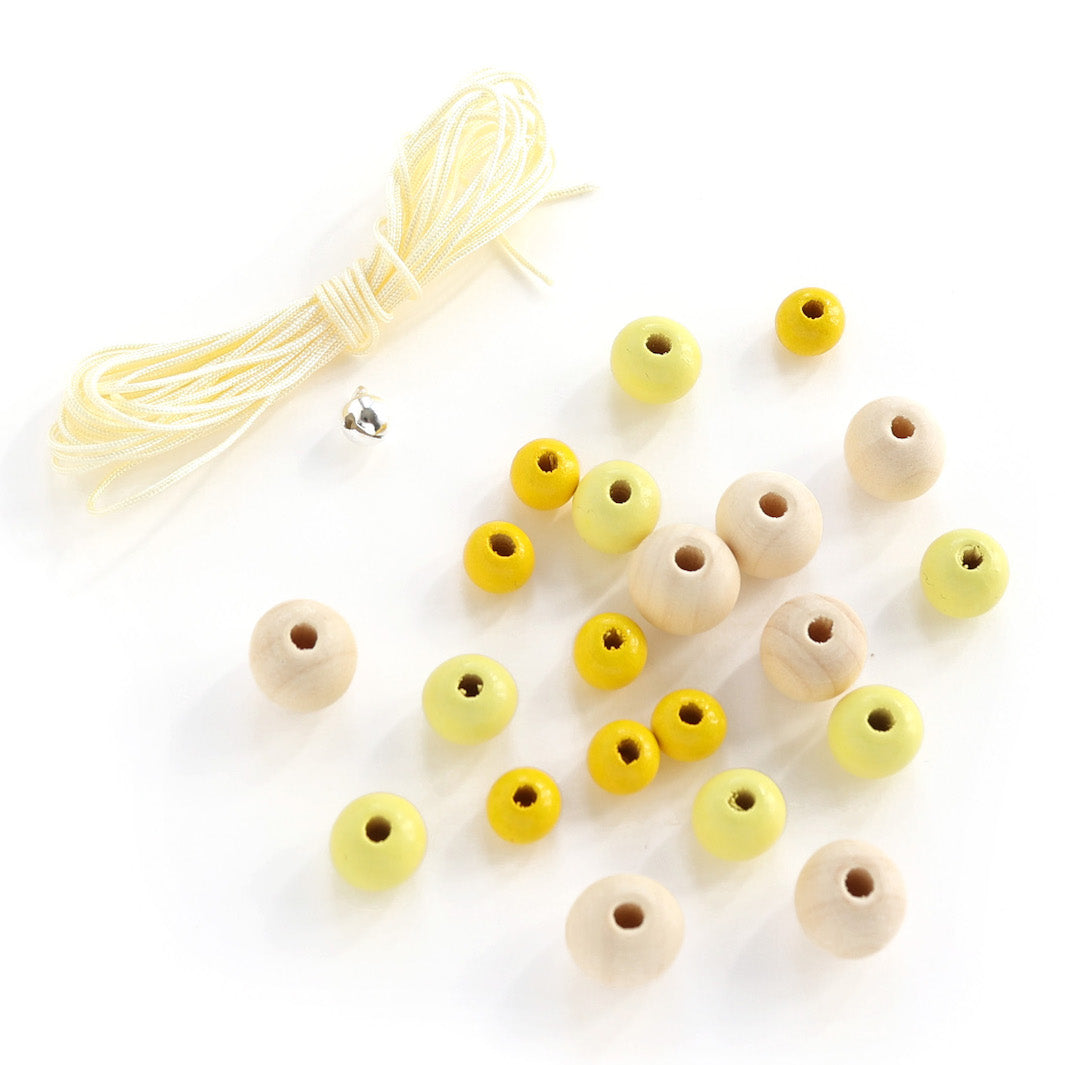 Lot of Thread &amp; Beads - 3m Thread, Pale Yellow - 21 Beads, Yellow, Acid Yellow and Natural - Q