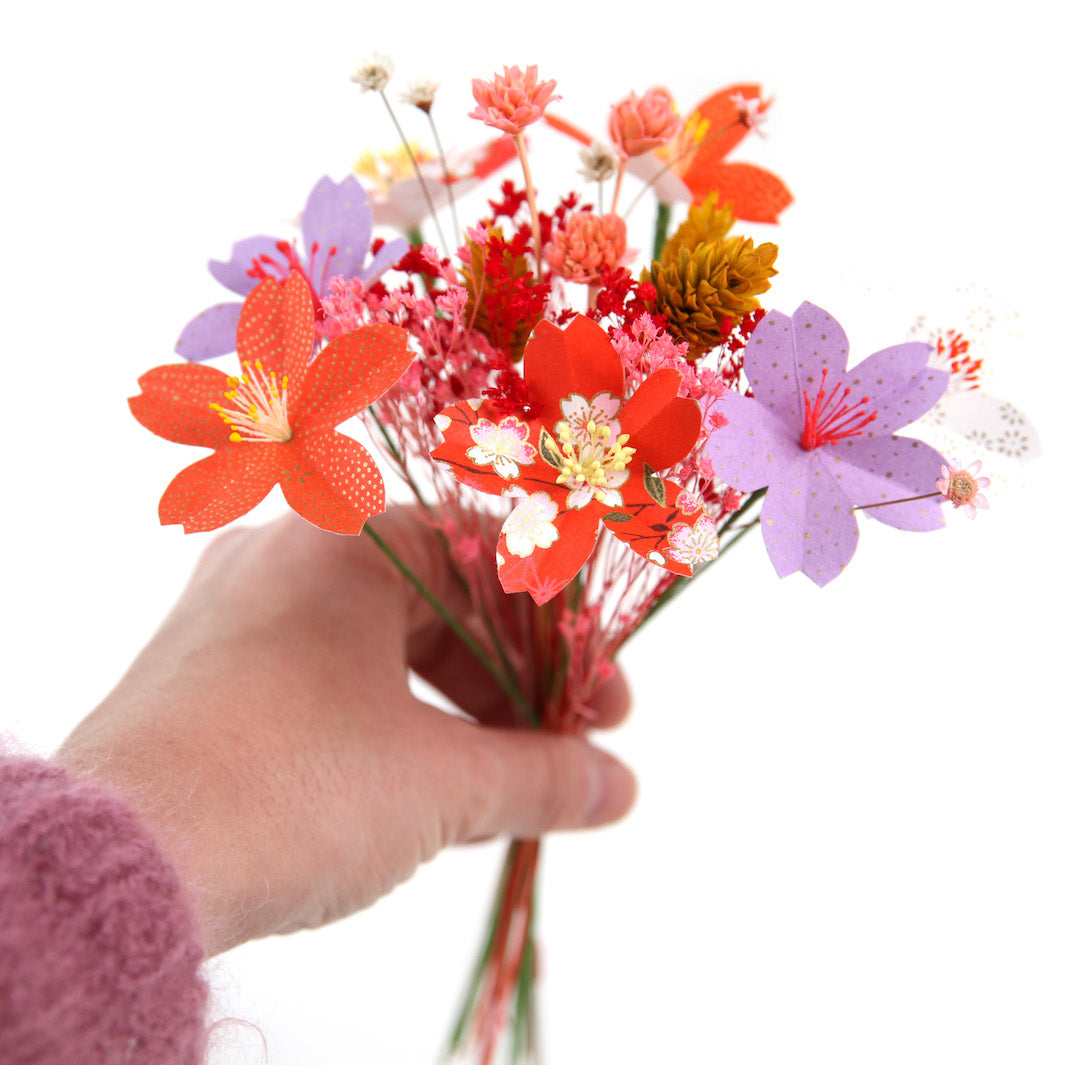 Bouquet de Fleurs en Papier Japonais et Fleurs Séchées - Rouge, Orange et Mauve