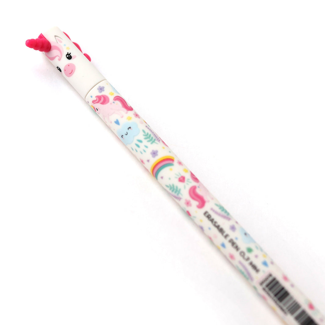 détail d'un stylo gel effaçable au capuchon en forme de tête de licorne multicolore