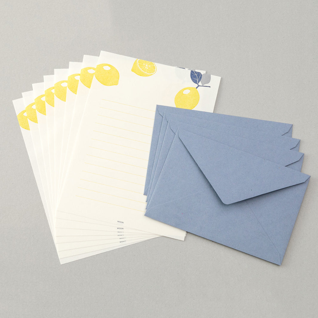 Set of 8 Letter Papers and 4 Envelopes - LetterPress - Lemons