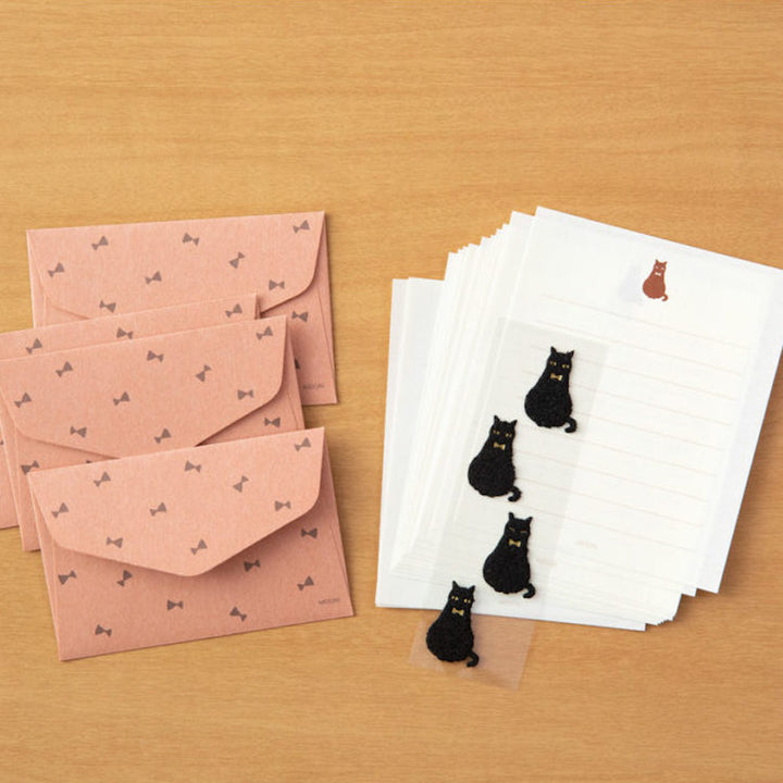 Mini Set of 12 Writing Papers, 4 Envelopes and 4 Stickers - Cats