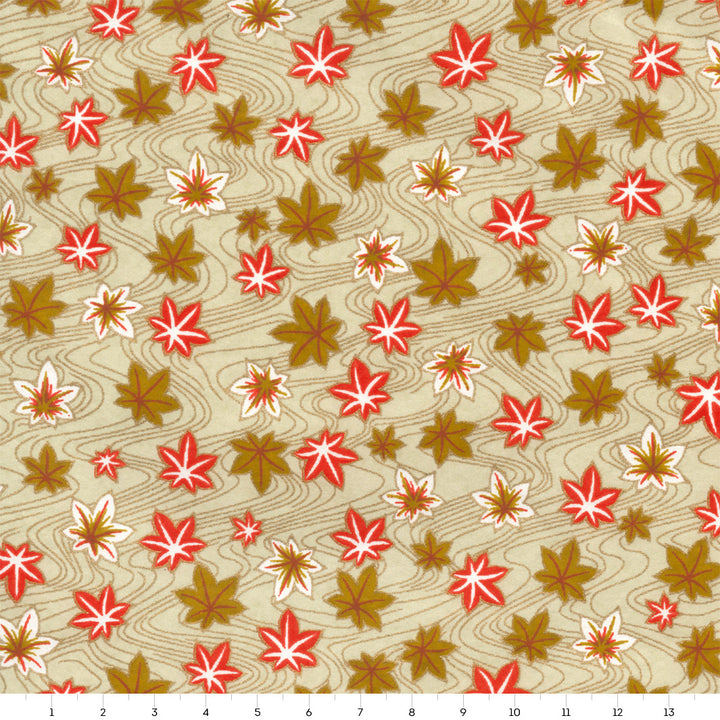 papier japonais aux motifs de feuilles d'érables au vent vertes, grises, jaune moutarde et rouge orangé adeline klam de 14cm par 14cm