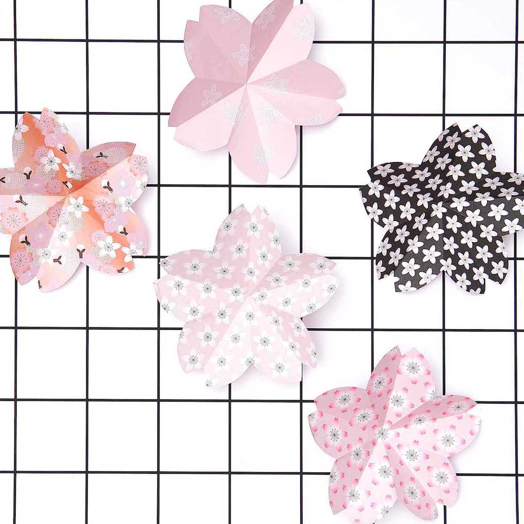 50 Papiers Origami à Motifs - Fleur de Cerisier - 10 motifs - 15x15 cm