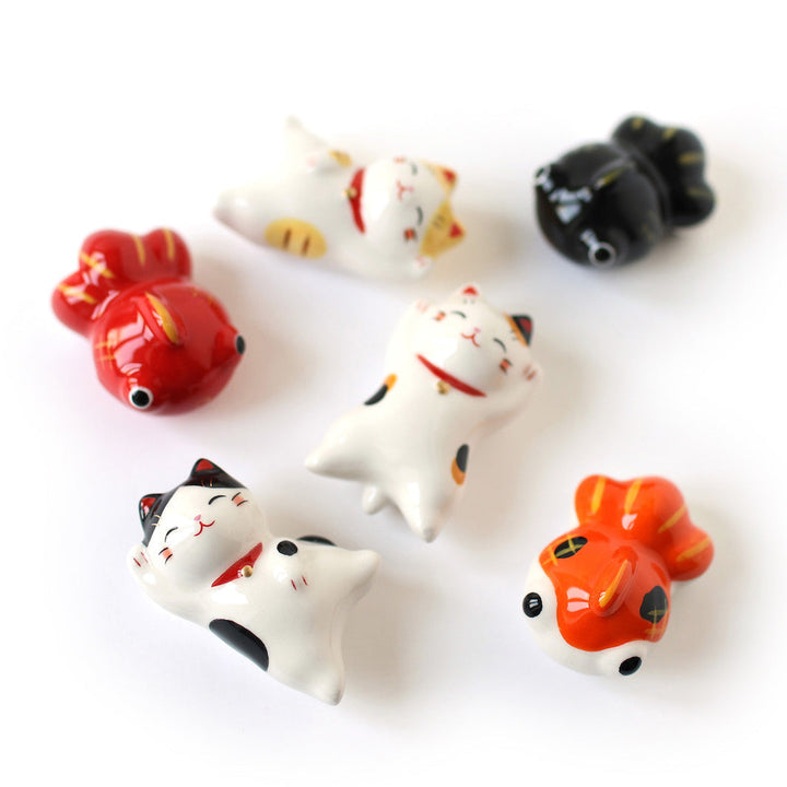 Floating Ceramic Maneki-Neko Cat - Speckled, Black and Red